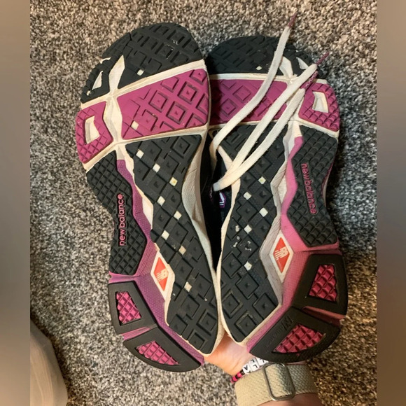 New Balance tennis shoes - women’s size 7 - Picture 7 of 7